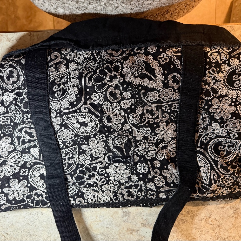 Thirty-One Stylish Black and White Floral Tote Bag